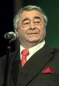 кто-кто? 
Может, Карцев? Этот?