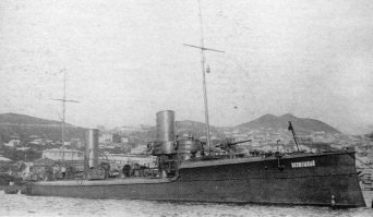 Бесшумный    эскадренный миноносец типа  Кит  Российского Императорского флота. 
Водоизмещение: 350 тонн. Длина: 63,5 м. Ширина: 7 м. Осадка: 2,7 м. Двигатели: 2 паровые машины, 4 паровых котла. Мощность: 6000 л. с. Движитель: 2. Скорость хода: 27 узлов. Дальность плавания: 1500 морских миль на 10 узлах. Экипаж:4 офицера и 58 матросов.