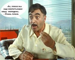 Свадебный кортеж со спецсигналами в Махачкале