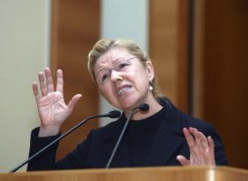 Агентство, привлекающее уродливых моделей, набирает популярность