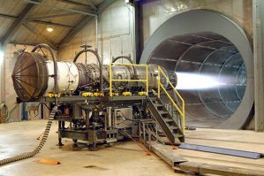 Под заголовком "Газодинамическая лаборатория" я ожидал увидеть как минимум подобное, а не барельефы, ворота и скамейки.