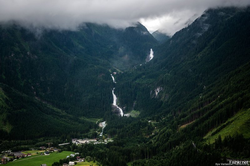 Чето ерунда какая то.. полно гораздо более высоких водопадов в Европе.. Я молчу про Норвегию, где 20м водопады норма, но в той же Италии полно высоких водопадов.. в Австрии так же много их.. Кивач на их фоне карликом смотрится.. Он красив, но неправду о 2ом в Европе писать не надо