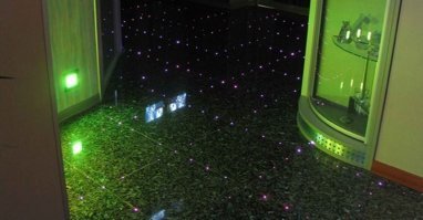 Идея -  !!
Надо будет отбить огнями посадочные полосы к холодильнику и туалету, для ночного режима "автопилот"