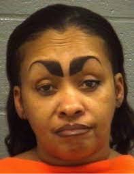 А этой вообще Пох.......уй ! ))