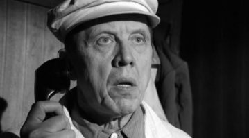 Босой Никанор Иванович - председатель жилтоварищества дома 302-бис