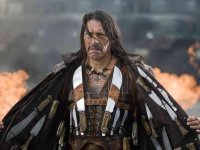 стоит прихватить парочку, лишними не будут.