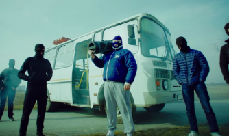 Всех выстроить иииии погнали вприсядку "Между нами тает лёд"