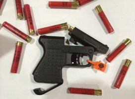 Если уж пистолет последнего шанса-то такой.)