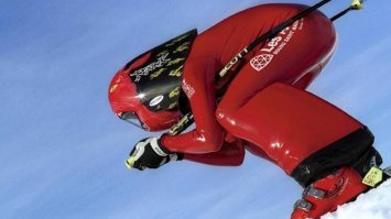 Скоростной спуск на лыжах появился в 1992 и сразу выбыл из-за гибели спортсмена.