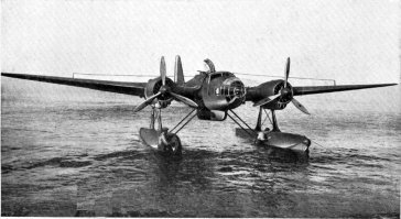 А речь только о наземной технике?
ФИАТ, к примеру, отметился и с аэропланами.
Торпедоносец RS14 - ну не красавЕц ли? )))