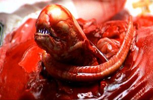 В статье не фавн, а бледный человек. Фавн ниже. Ну и до кучи маленького чужого мы все помним :)