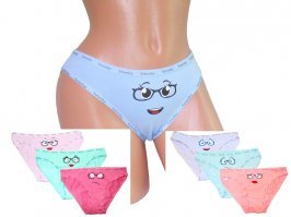 "...наборы женских трусиков "Неделька". Семь пар с названием дня недели..." 
Точно семь ПАР??? 
Просто в русском языке "пара белья" - это ОДНИ трусы и ОДНА майка, а пара трусов это ДВОЕ трусов. Соответственно, "семь пар" - это ЧЕТЫРНАДЦАТЬ! А в "недельке" было именно СЕМЬ трусиков!