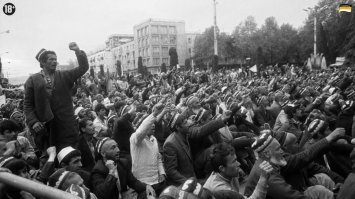 в 90-е некотрые "братские" республики устроили геноцид русским. Например Точикистон.
 Характерно,   что первыми жертвами озверевших сепаратистов становились русские мирные жители. Например, внутритаджикской резне между  вовчиками  и  юрчиками  предшествовали расправы в Душанбе и других городах над русским населением. В середине февраля 1990 года национал-исламисты буквально растерзали полторы тысячи русских мужчин и женщин в Душанбе.
