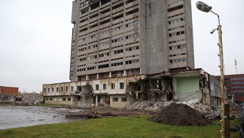 А рижский завод то того ... шпротошники чисто так по ГЕЙропейски ... похэрили