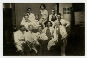 Эпатажные и необъяснимые фотографии из прошлого