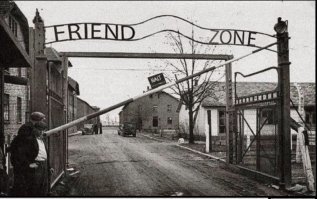 Желтая куртка