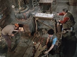 Отныне фильм будет называться "Винокурщики"