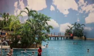 Напомнило "Пятый элемент": Флостонский рай, в который "выиграл путевку" Корбен Даллас.