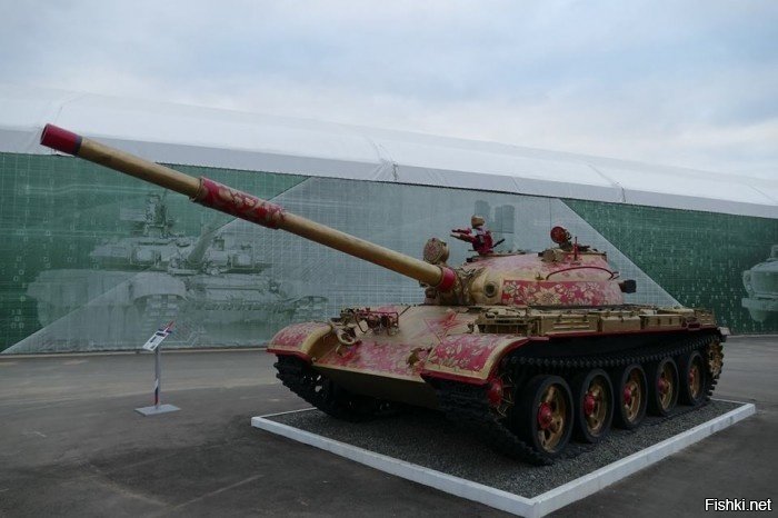 30 автомобилей, раскрашенных в стиле "Лопни мои глаза!"