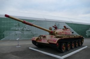 30 автомобилей, раскрашенных в стиле "Лопни мои глаза!"