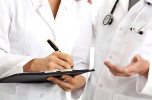 ~ понимаешь, она из америки...
~ ну и ?
~ раньше она думала, что она мэри поппинс, так-вот, у неё зонт сломался, и теперь она думает, что она бэтмэн....
~ что ну ну ну?
~ полетела в россию бороться с преступностью, погуляла по улицам... и пока только это прислали