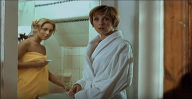 Она еще в клипе Алсу "Зимний сон" снялась