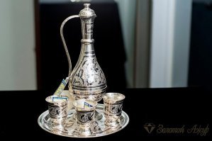 Не знаю как сейчас, в советское время кубачинские изделия из серебра славились не только у нас...