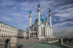 Специально катался в Казань на неделю пофотографировать погулять, оч понравился город.... Вот немного фоток с той поездки, кому интересно есть огромные размеры fullframe с полнокадрового фотоаппарата
