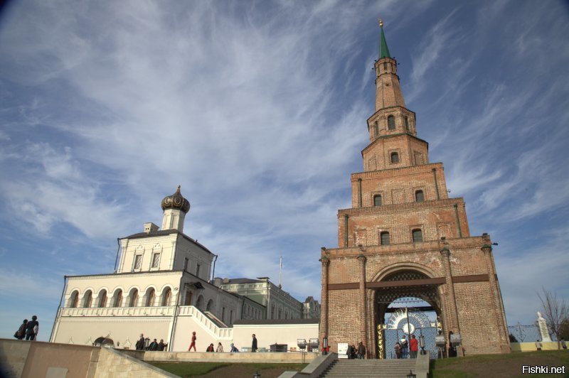 Специально катался в Казань на неделю пофотографировать погулять, оч понравился город.... Вот немного фоток с той поездки, кому интересно есть огромные размеры fullframe с полнокадрового фотоаппарата