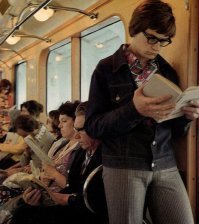 И ведь все читали КНИГИ. А не вбивали в смартфоны имбeцильные фразы, как сейчас