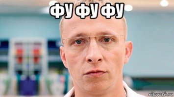 А никого не смутила татуировка во всю руку?... Как зечка.