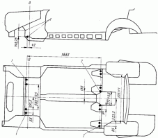 У меня был ЗАЗ, я знаю что говорю. Впереди не то что двигатель, КПП воткнуть проблемно. Ноги находятся между нишами передних колес.

А на 5 фото за спинками кресел кожух двигательного отсека.