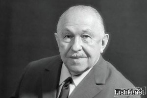 А я настолько стар, что помню как "Клуб кинопутешествий" назывался "Клуб путешественников" и вёл его не Сенкевич, а Владимир Адольфович Шнейдеров.