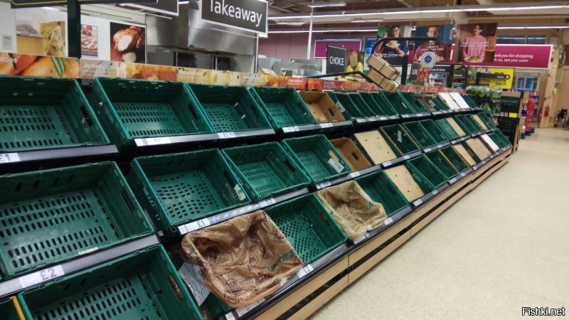 Вот тебе персонально фотки с Asda и Tesco в рабочее время. Товар неделями не завозили из-за пары сантиметров снега. А то что "всё куёво" - это вы уже сами придумали, пост не об этом ;)