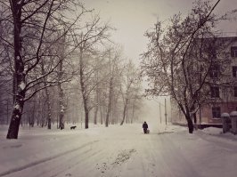 Я тоже город снимаю, но только не для инстаграмчиков, а для себя, да и камеры крутой у меня нет, на телефон снимаю. 
Тоже неплохо выходит.