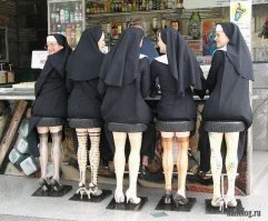 Молиться онлайн: священники ведут поборы уже и в соцсетях