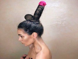 Х.у.ё.в.а.я прическа.