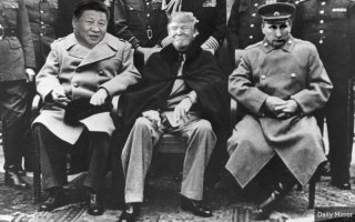 хорошая фотка заглавная.
Но, думаю, Большая тройка нынче выглядела бы так: