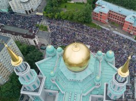 Майдан отдыхает. Они ждут своего часа. Россия уже платит дань Чечне, где не работает законодательство РФ. А впрочем, оно нигде в РФ не работает.