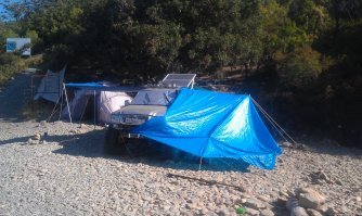 А я ходил-ходил с палатками. С разными. 
И что-то надоело. 

Теперь у меня самоходная палатка повышенной проходимости! 

И да, солнечные батареи тоже есть. 
И холодильник для пива. :)