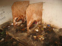 вот тоже очень хорошо вписывается в пейзаж сызраньского вокзала