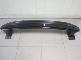 Точно, он называется усилитель переднего бампера, он то в прошлом году меня и спас, сам даже порвался, зато радиатор и все остальное целое.