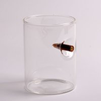 То есть подразумевается, что в стакан влетел весь патрон?