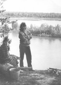 Я не фотограф, что бы снимать на Смену, нужно чётко понимать, что такое глубина резкости и с умом подбирать чувствительность фотоплёнки. Вот пара моих фоток снятых на Смену-8М и обычную плёнку 65 ед. пр-ва Тасма