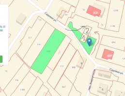 Один в один такой же случай у меня был, только зачем рисовать если можно c публичной кадастровой карты взять? Вот мое, 1 это моя половина, 2 утраченный сосед алкаш, но жили ровно, все путем. Затем появились наследники и начали выпендриваться, это наше это наше, ну я и сделал по закону. Проезд к их половине дома ликвидирован. Раньше был по черной стрелке, теперь по красной тропинке:) Кстати интересный участок у меня, 2-х контурный:) А соседи так и не оформили.