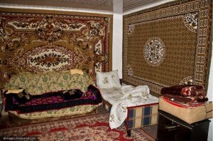 Нихера они в искусстве не понимают