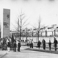 А раньше на месте мемориала был памятник Власову(не тому,а лётчику и Герою Советского Союза)