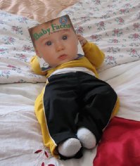 20 идеальных оптических иллюзий с заменой лица обложкой книги