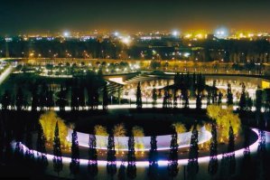 Добавлю к этому ночные фото....