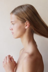 Модели с длинной шеей все же существуют )